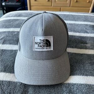 Men’s North Face Hat